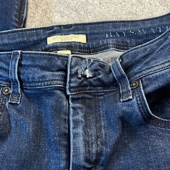 Burberry Brit  Bayswatter Zipper Ankle Jeans 31*29. - Picture 16 of 16
